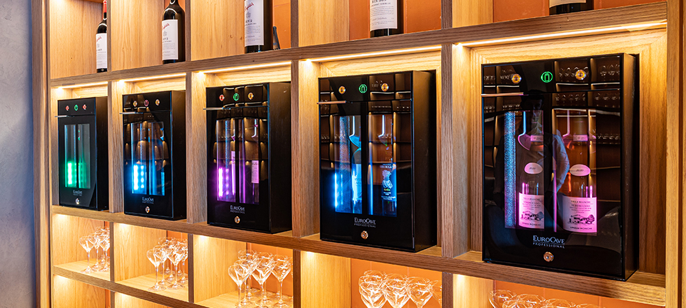 Wein im Glas servieren Wein im Glas servieren
