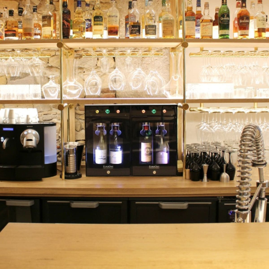 Weinbar - Wine bar - Temperierung und Aufbewahrung angebrochener Flaschen - 2 Flaschen