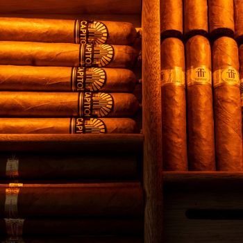 Ausziehbare Präsentationsauflage für Zigarren