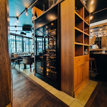 Professionelle doppeltürige Weinkühlvitrine, 1 Temperaturzone, 180 Flaschen - ShowCave