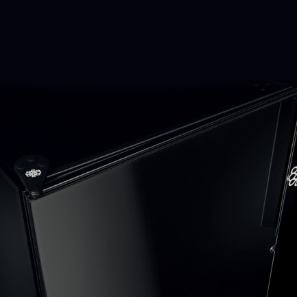 cave-a-vin-photo-detail-porte-pleine-opaque-finition-vitre-noire-back-piano-pure-eurocave.jpg cave-a-vin-photo-detail-porte-pleine-opaque-finition-vitre-noire-back-piano-pure-eurocave.jpg