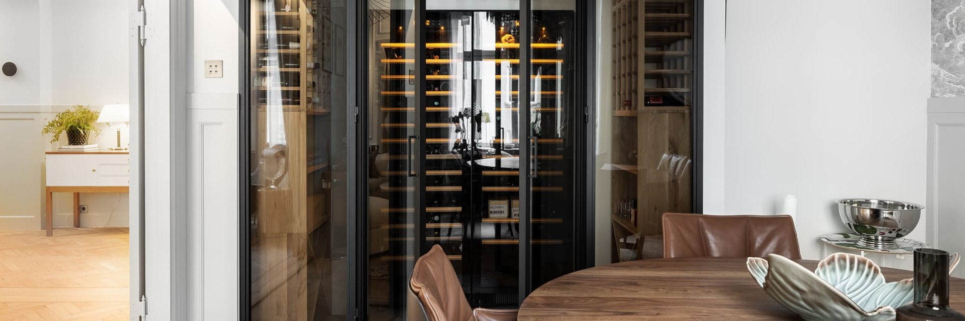 EuroCave Pure-Weinkhülschrank, ein Designobjekt. EuroCave Pure-Weinkhülschrank, ein Designobjekt.