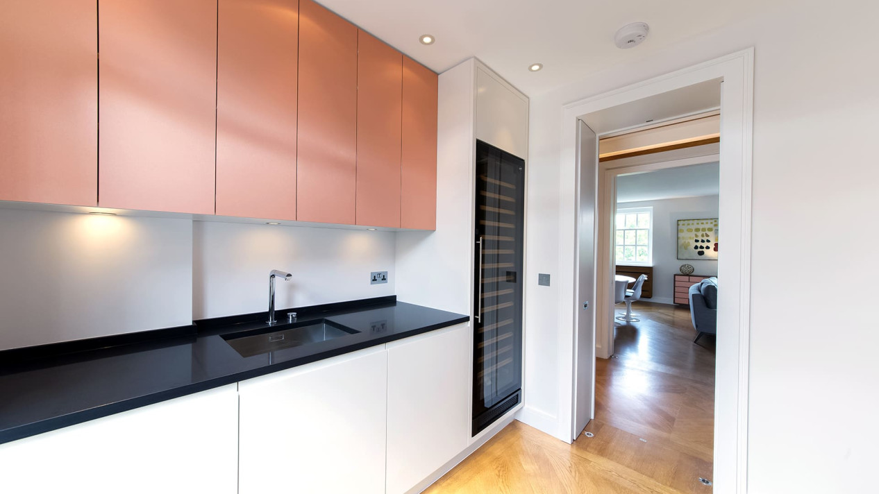 Prächtige Beispiele für die Installation unserer Weinschrank in den schönsten Inneneinrichtungen von Häusern, Wohnungen, Restaurants, Hotels... viele Ideen für die Lagerung Ihrer Flaschen. Prächtige Beispiele für die Installation unserer Weinschrank in den schönsten Inneneinrichtungen von Häusern, Wohnungen, Restaurants, Hotels... viele Ideen für die Lagerung Ihrer Flaschen.