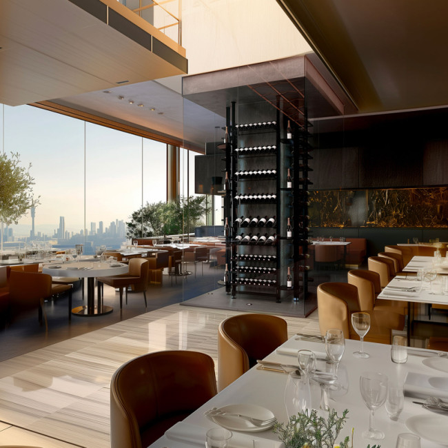 Innenarchitektur – Gestaltung von Weinvitrinen. Foto: Weinregale, die um eine Säule in der Mitte des Restaurant-Saals installiert sind. Innenarchitektur – Gestaltung von Weinvitrinen. Foto: Weinregale, die um eine Säule in der Mitte des Restaurant-Saals installiert sind.