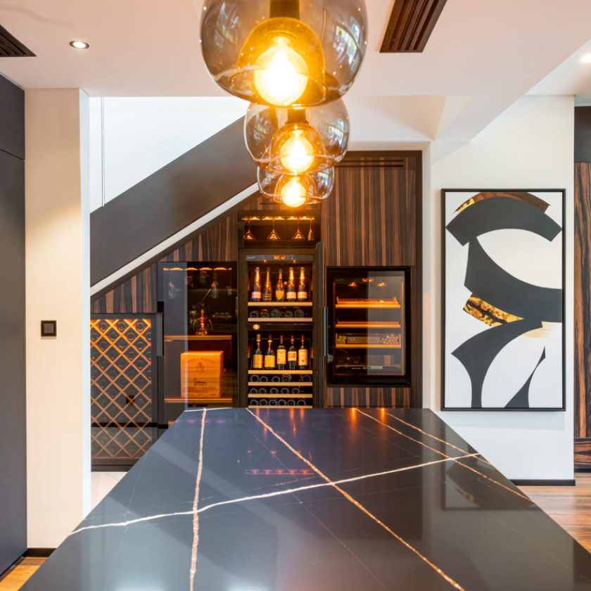 eurocave-luxurious-interior-design-wine-wall-cigar-humidor-home-UAE-2.jpeg