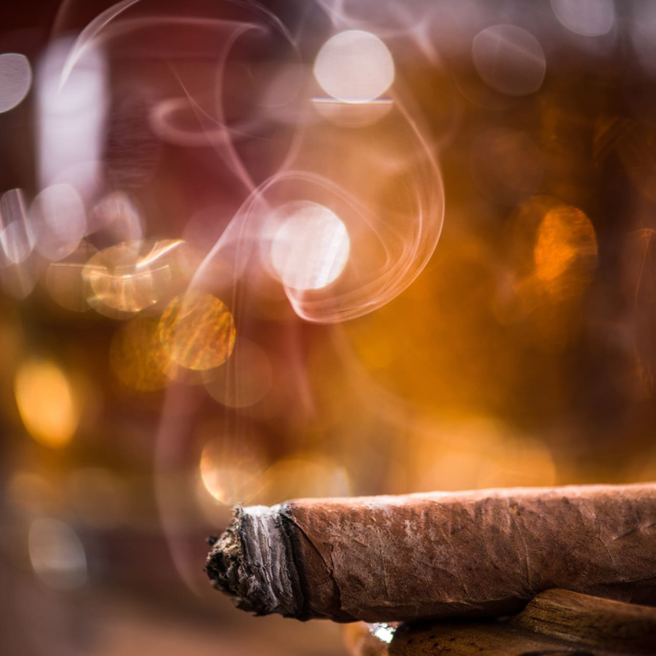 eurocave-cigar-wine-pairing-article.jpeg eurocave-cigar-wine-pairing-article.jpeg
